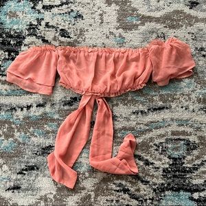 🍀 3/$30 NWOT! L’Atiste by Amy Off the Shoulder Cropped Open Back Top